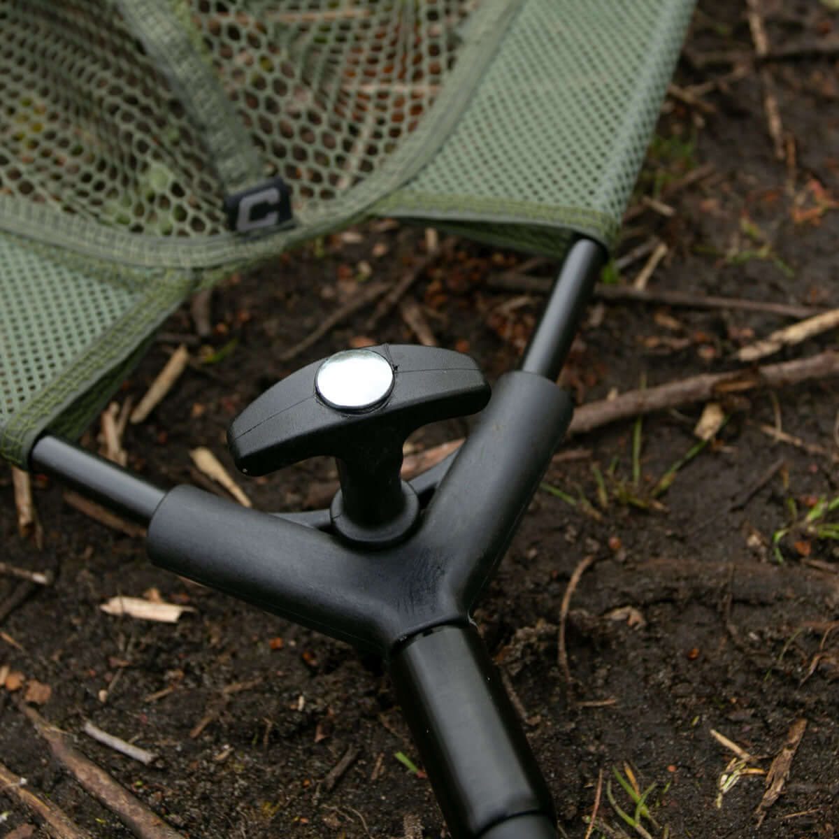 Carp Fishing Landing Net 42” – 2-Piece With Floats For Coarse Fishing